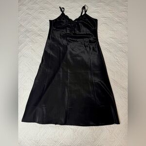 1970’s Lady Lynne Vintage Black Satin Slip Dress Size 32 Like New